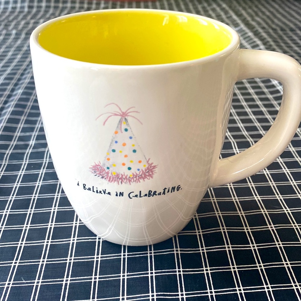 RAE DUNN cup/mug